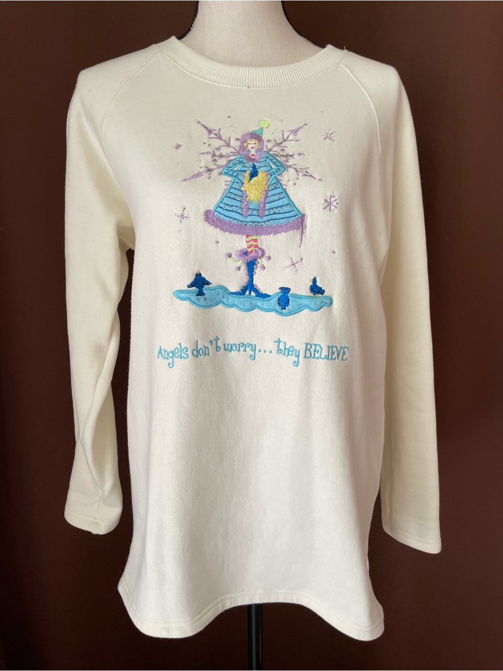 Vntg Angels Don't Worry... They Believe" Embroidered fleece lined sweatshirt M